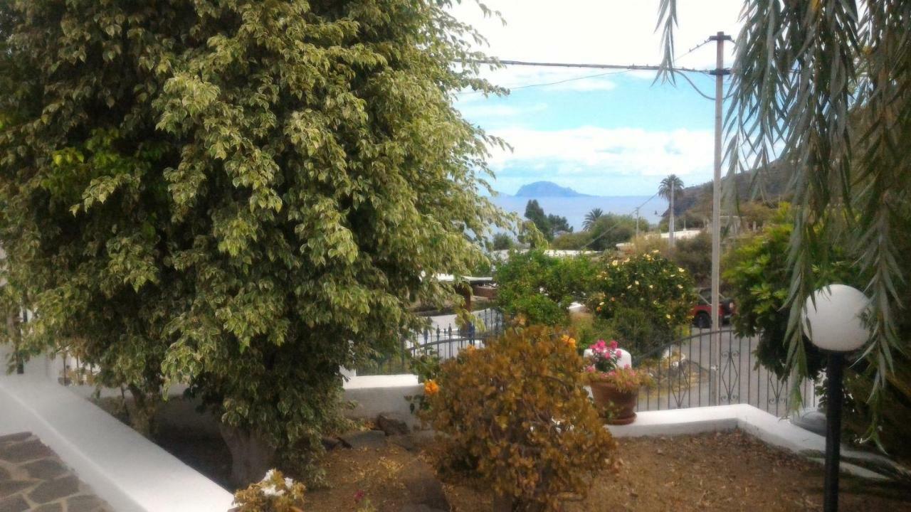 Case Vacanze Villa Lory Malfa  Exterior photo
